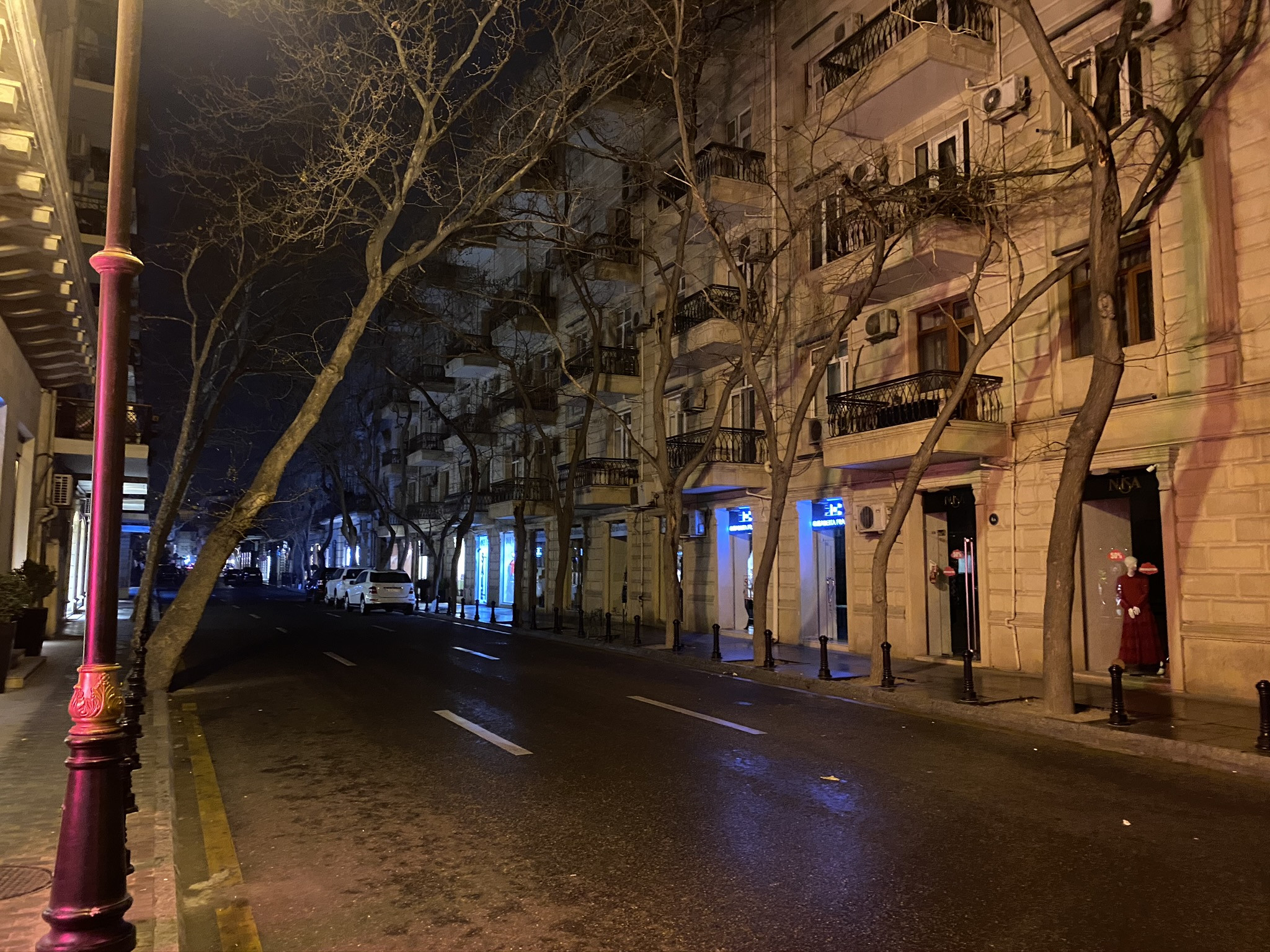 Ночной центр Баку, Азербайджан – фотографии Азербайджана