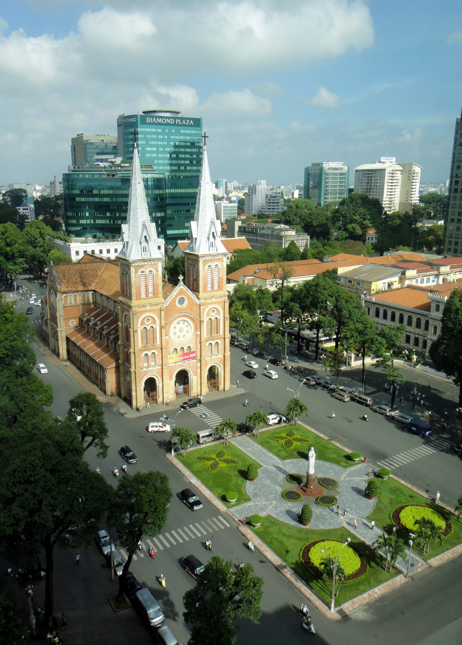 Собор Нотр-Дам в Хошимине – фотографии Вьетнама