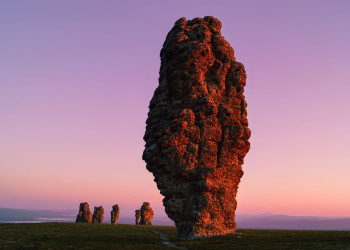 Скалы Маньпупунёр, Республика Коми – фотографии России