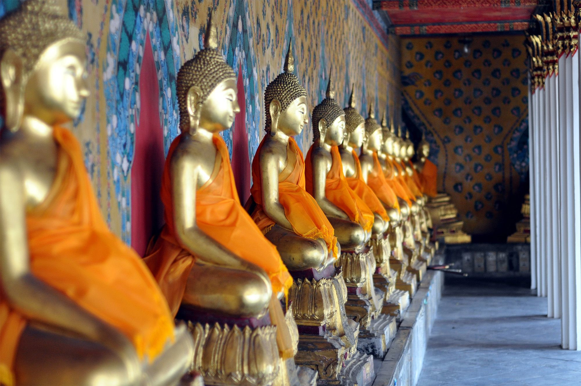 Статуи будды Шакьямуни – фотографии Таиланда