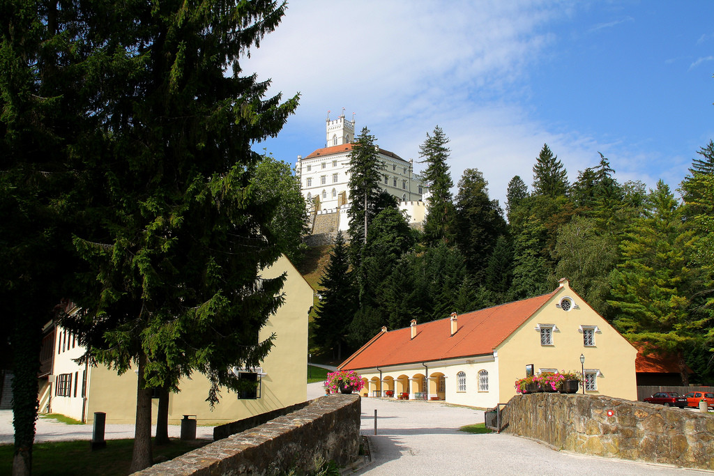 Замок Тракошчан (Trakošćan) – фотографии Хорватии