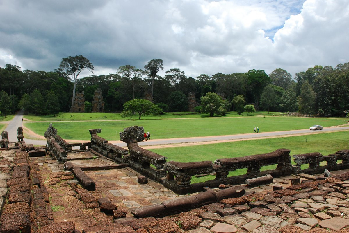 Слоновая терраса в Ангкор-Том – фотографии Камбоджи