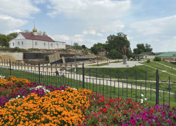 Вид на Соборную гору с парка Победы, Михайлов – фотографии России