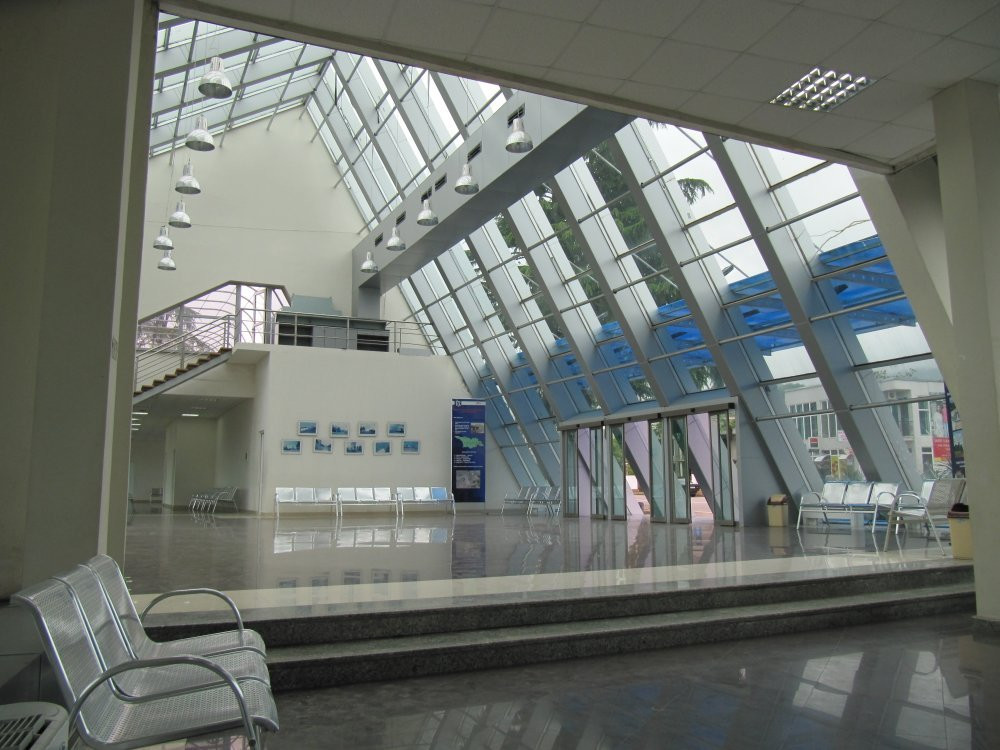 Железнодорожная станция Махинджаури – фотографии Грузии