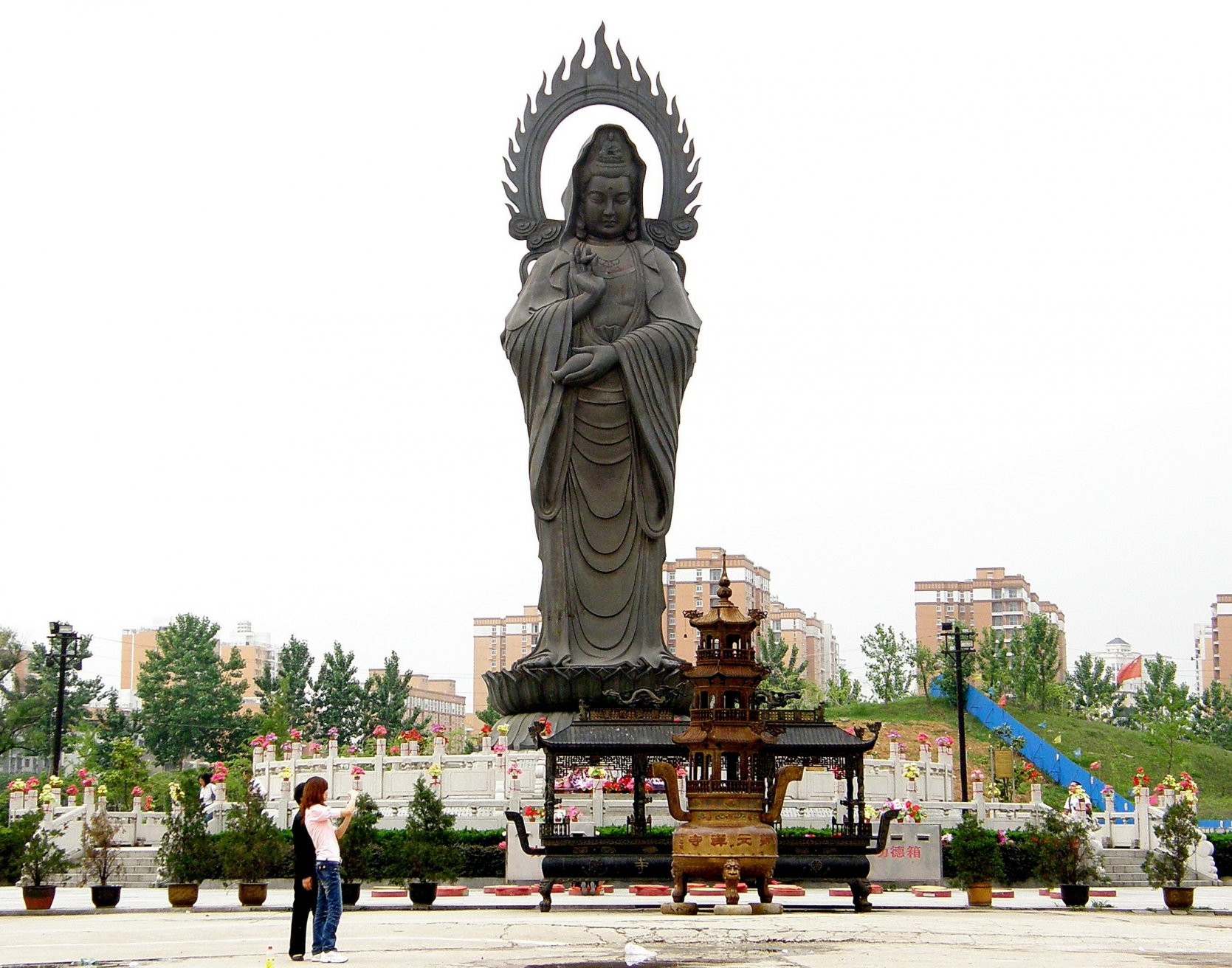 Храм Гуйюань (Guiyuan Temple) – фотографии Китая