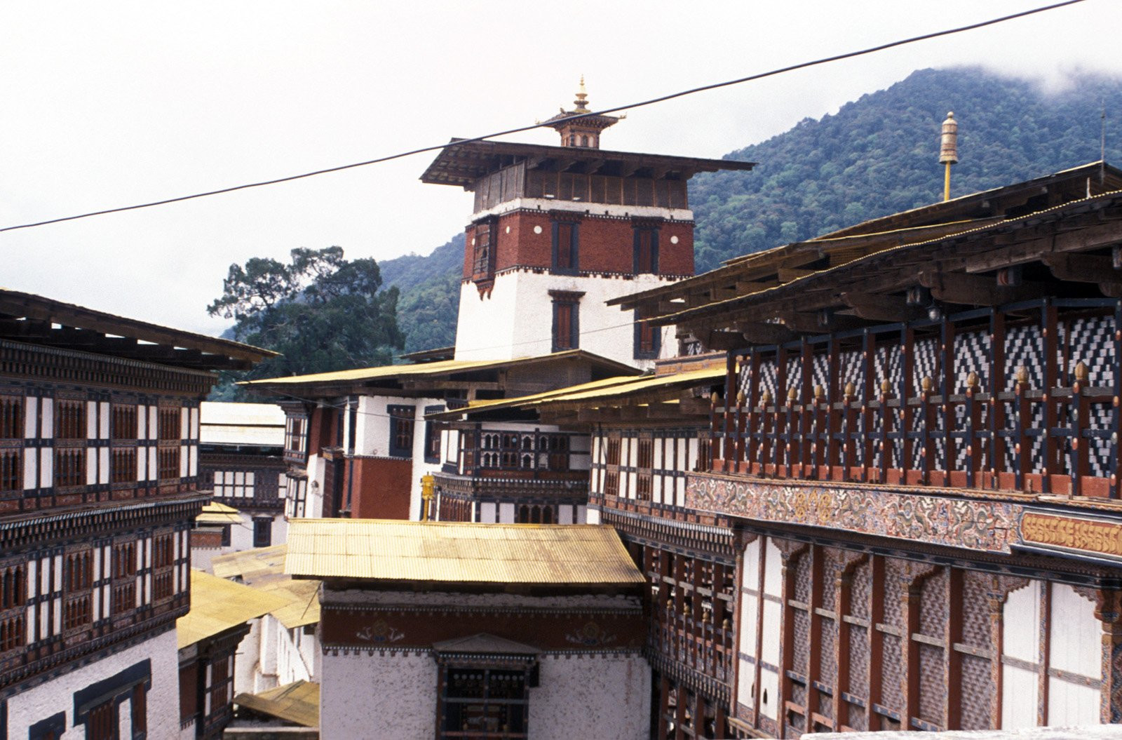 Джакар-дзонг (Jakar Dzong) – фотографии Бутана