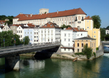 Мост к замку Ламберг. Штайр. Австрия – фотографии Австрии