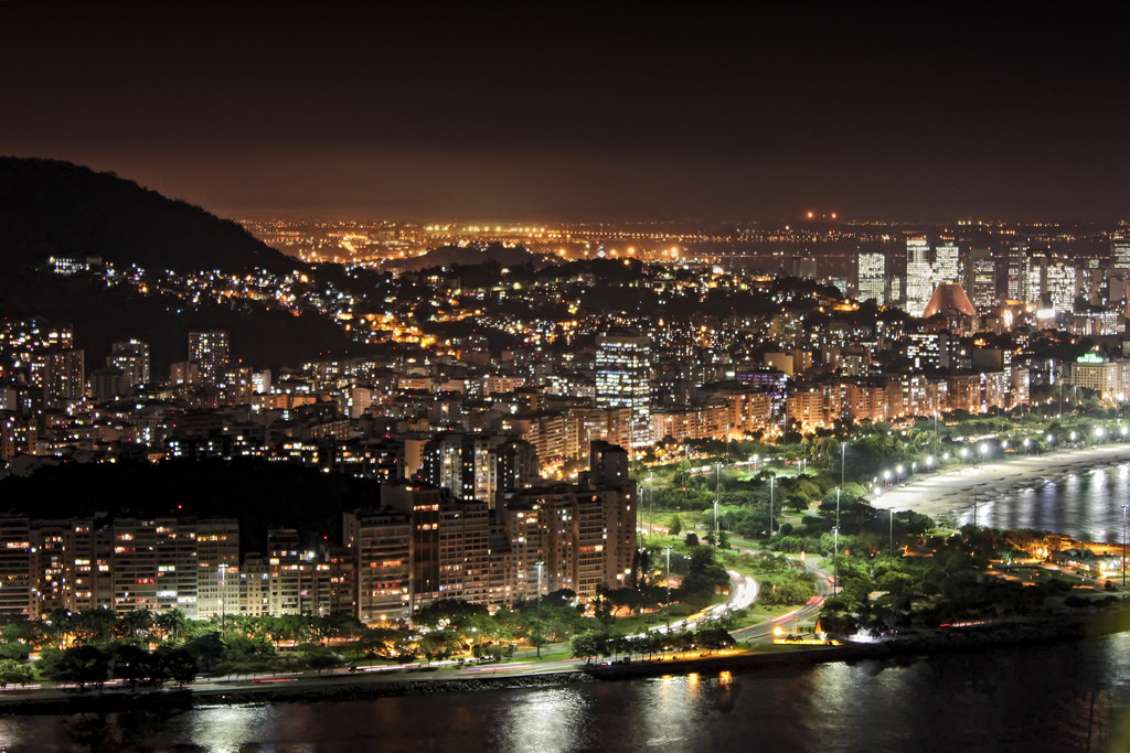 Ночной Рио-де-Жанейро – фотографии Бразилии