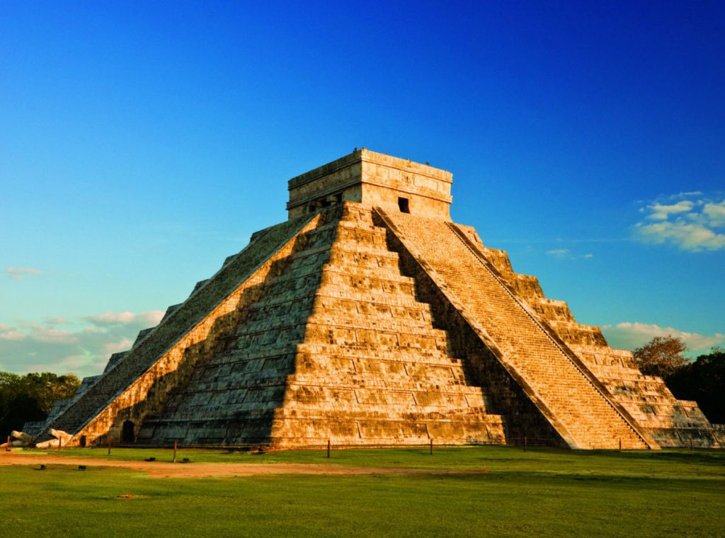 Культурный комплекс Чичен-Ица (Chichen Itza) на полуострове Юкатан, Мексика – фотографии Мексики