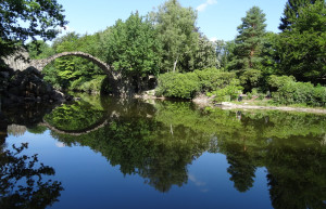 Мост Дьявола Ракотцбрюке (Rakotzbrücke), Берлин, Германия – фотографии Германии