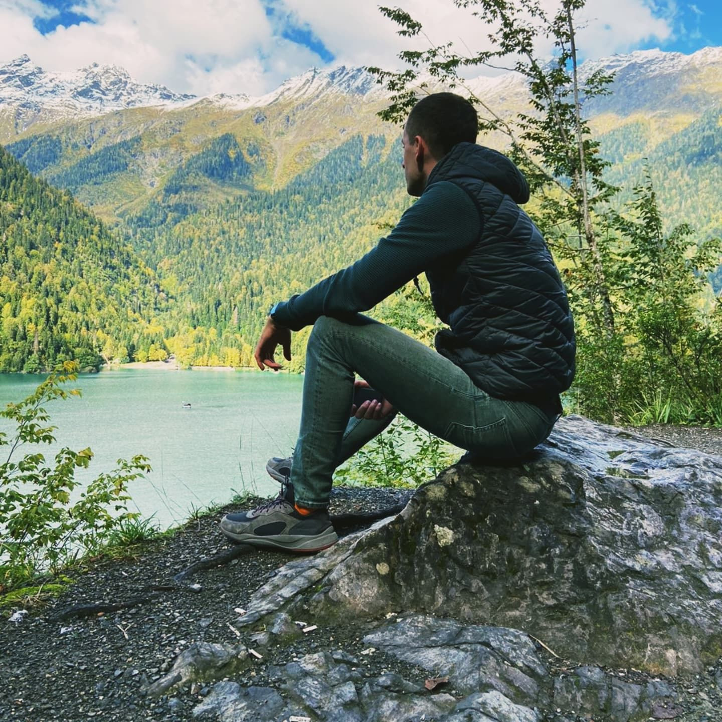 * – фотографии