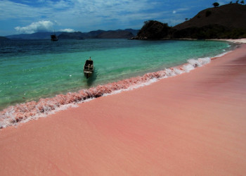 Розовый пляж (Pink Sands Beach), остров Харбор, Багамские острова – фотографии Багамских островов