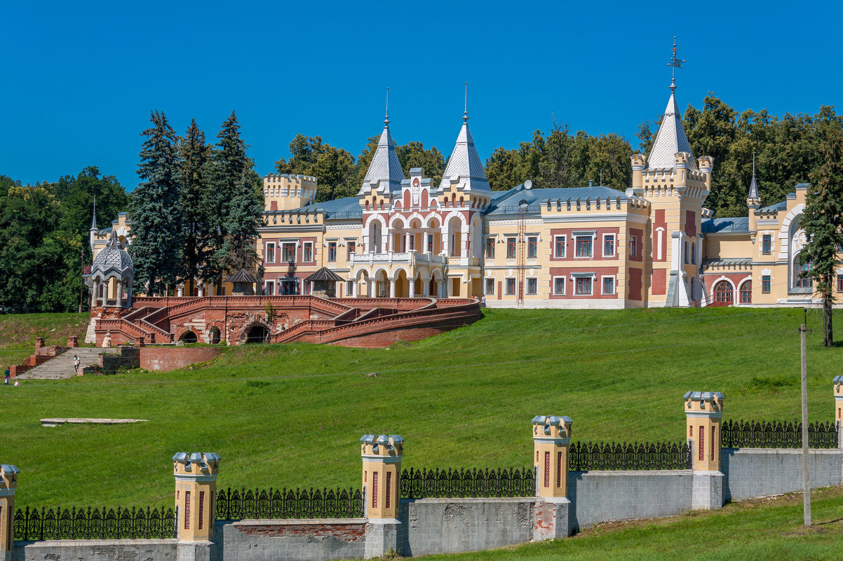 Усадьба фон Дервиза – фотографии России