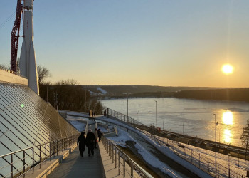 Ракета на территории музея космонавтики в Калуге, вид со стороны водохранилища – фотографии России