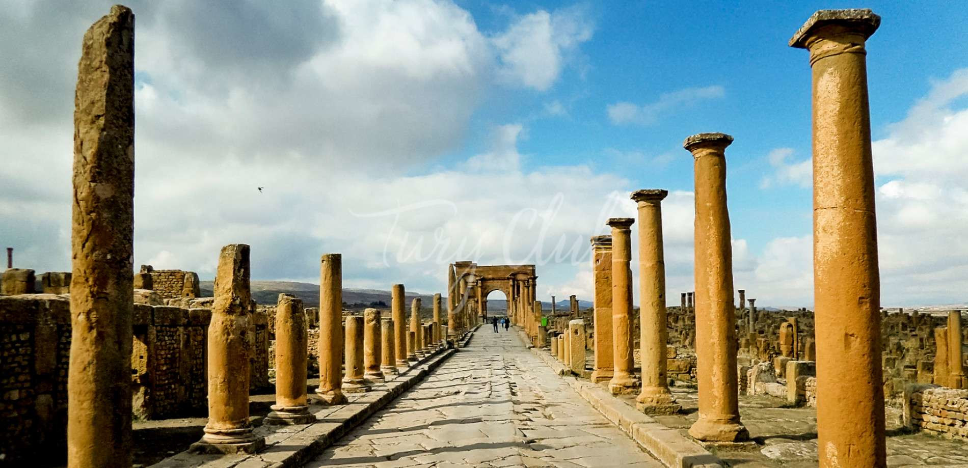 Панорама Тимгада. Алжир – фотографии Алжира