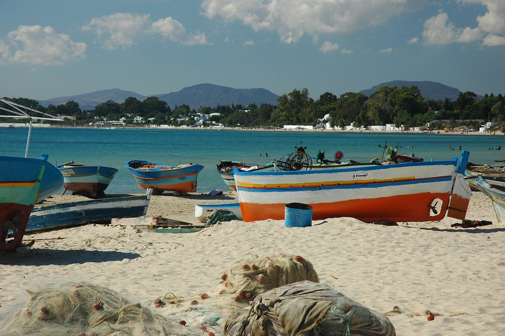 Лодки на пляже, Северный Тунис. Фото 18 – фотографии Туниса