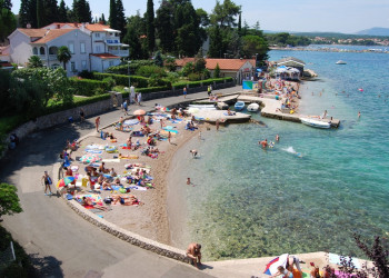 Пляж в Малинске, Хорватия. Фото 2 – фотографии Хорватии