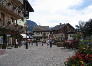 Улица в Межеве, Франция. Фото 1 – фотографии Франции