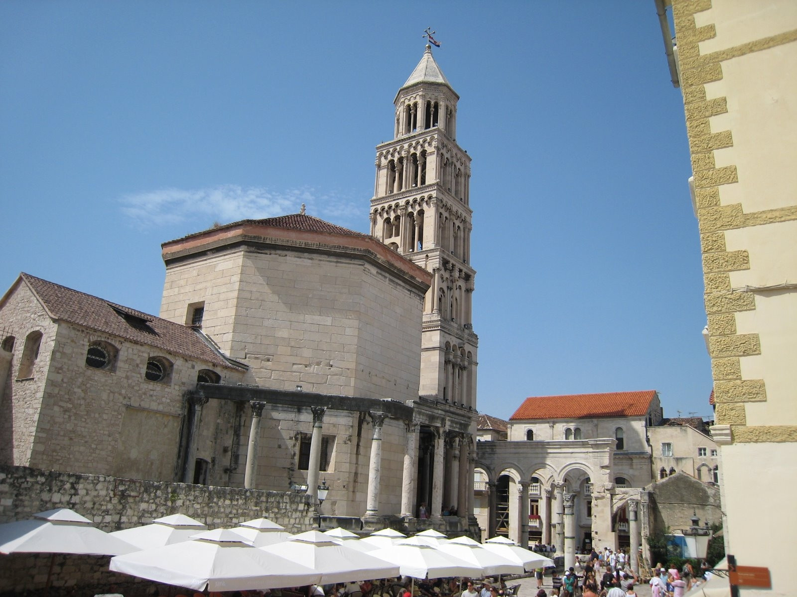 Достопримечательность в Сплит, Хорватия. Фото 2 – фотографии Хорватии