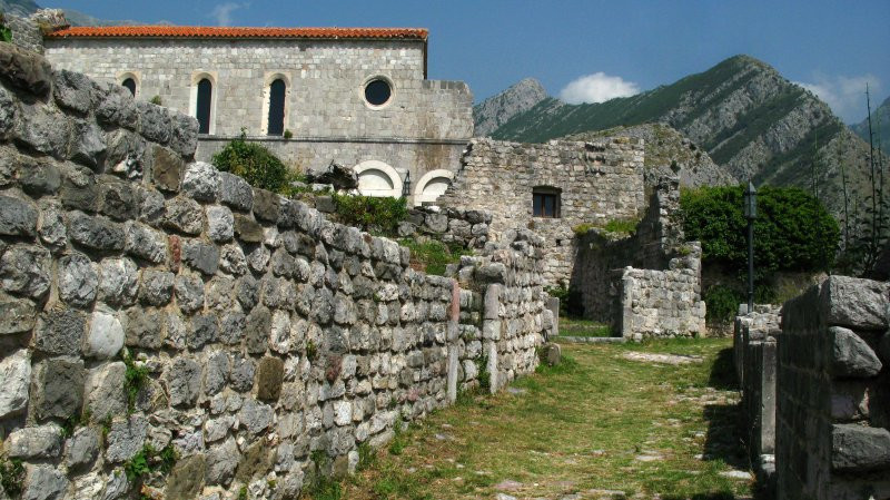 Дома в Бар, Черногория. Фото 11 – фотографии Черногории