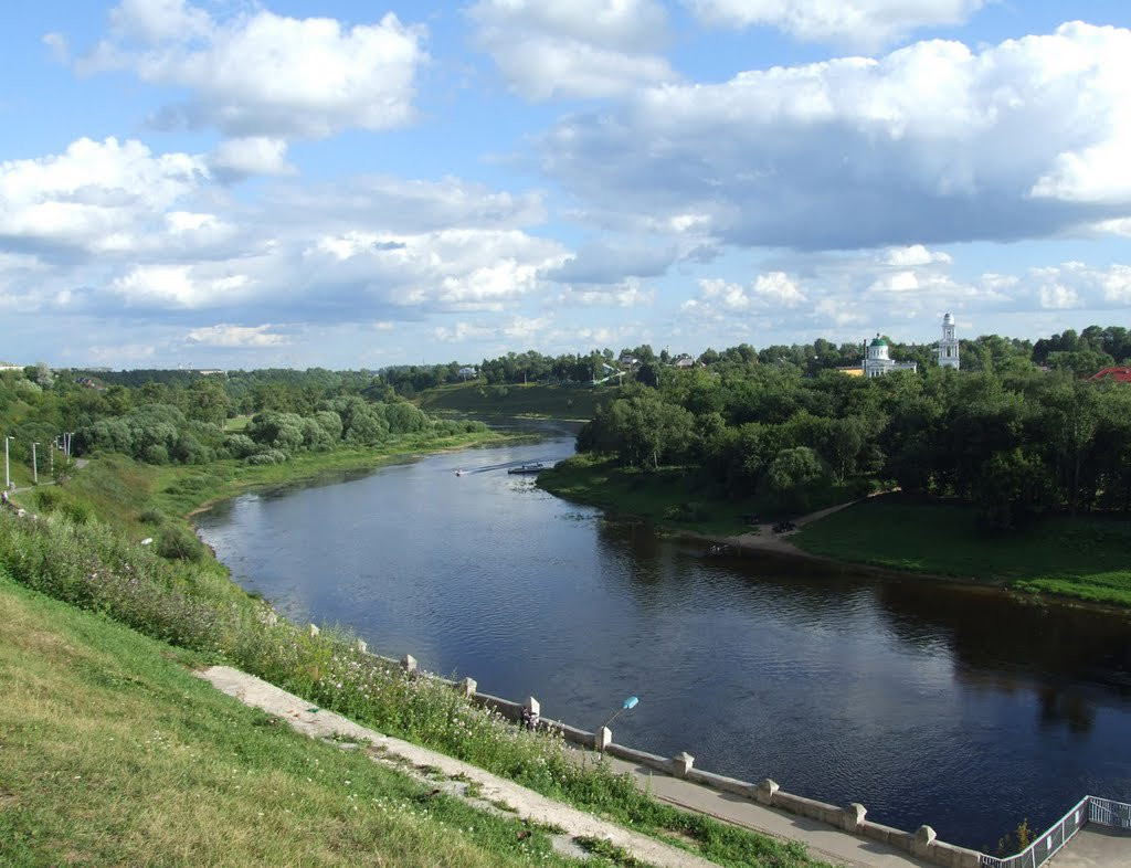 Река в Пушкинские Горы, Россия – фотографии России