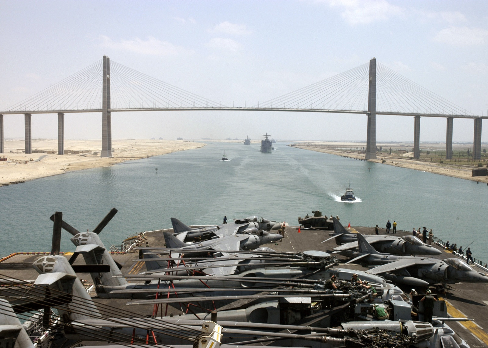 Мост «Мубарак в Порт-Саид, Египет – фотографии Египта