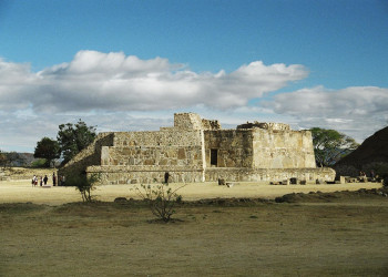 Доколумбовое поселение Монте-Альбан (Monte Alban) – фотографии Мексики