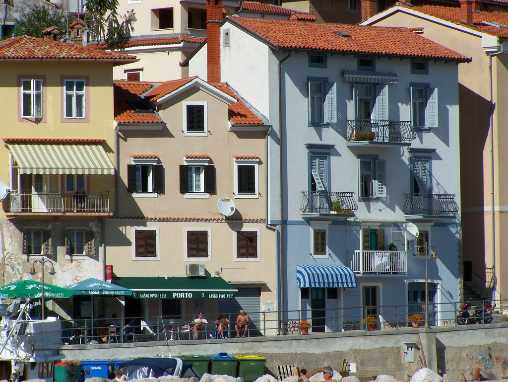 Дома в Мощеничка-Драга, Хорватия. Фото 2 – фотографии Хорватии