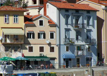 Дома в Мощеничка-Драга, Хорватия. Фото 2 – фотографии Хорватии