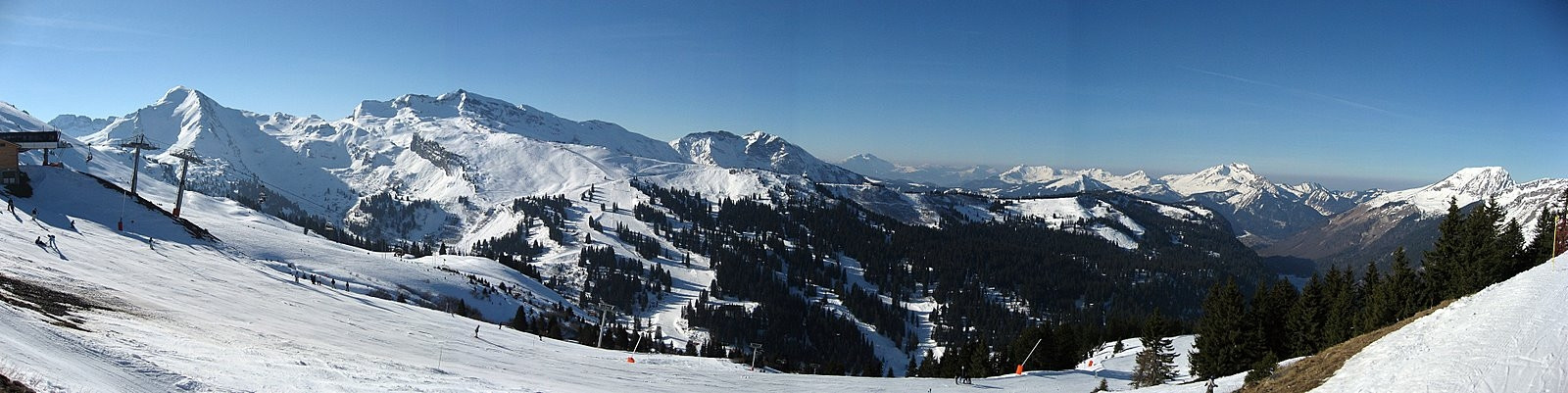 Горы в Шатель, Франция – фотографии Франции