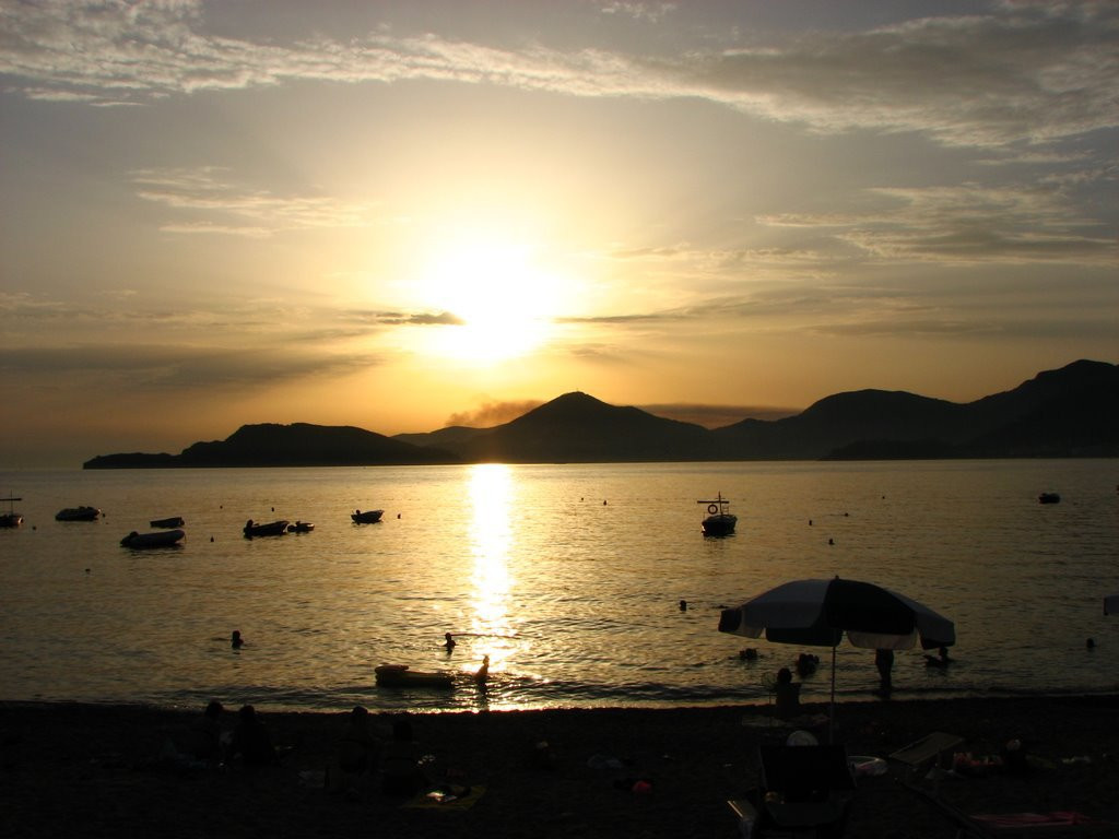 Закат в Святой Стефан, Черногория. Фото 4 – фотографии Черногории