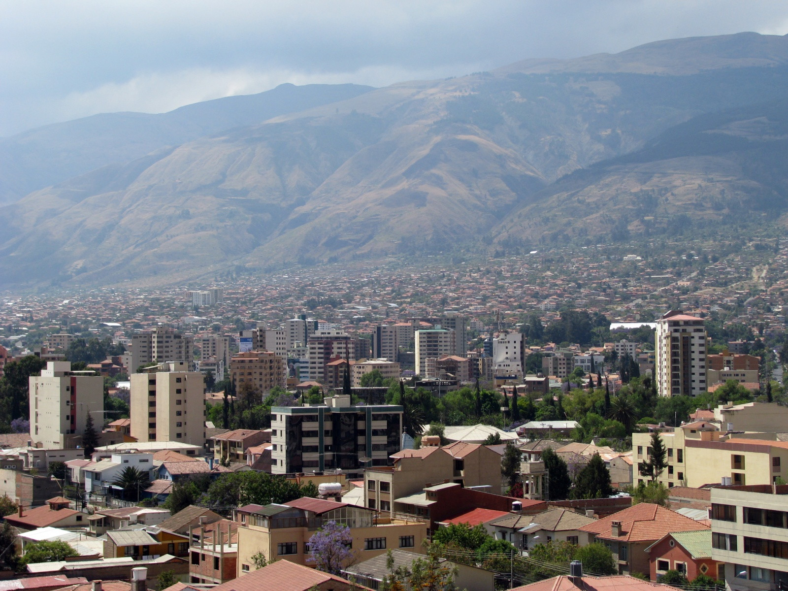 Кочабамба – крупный город в центральной части Боливии – фотографии Боливии