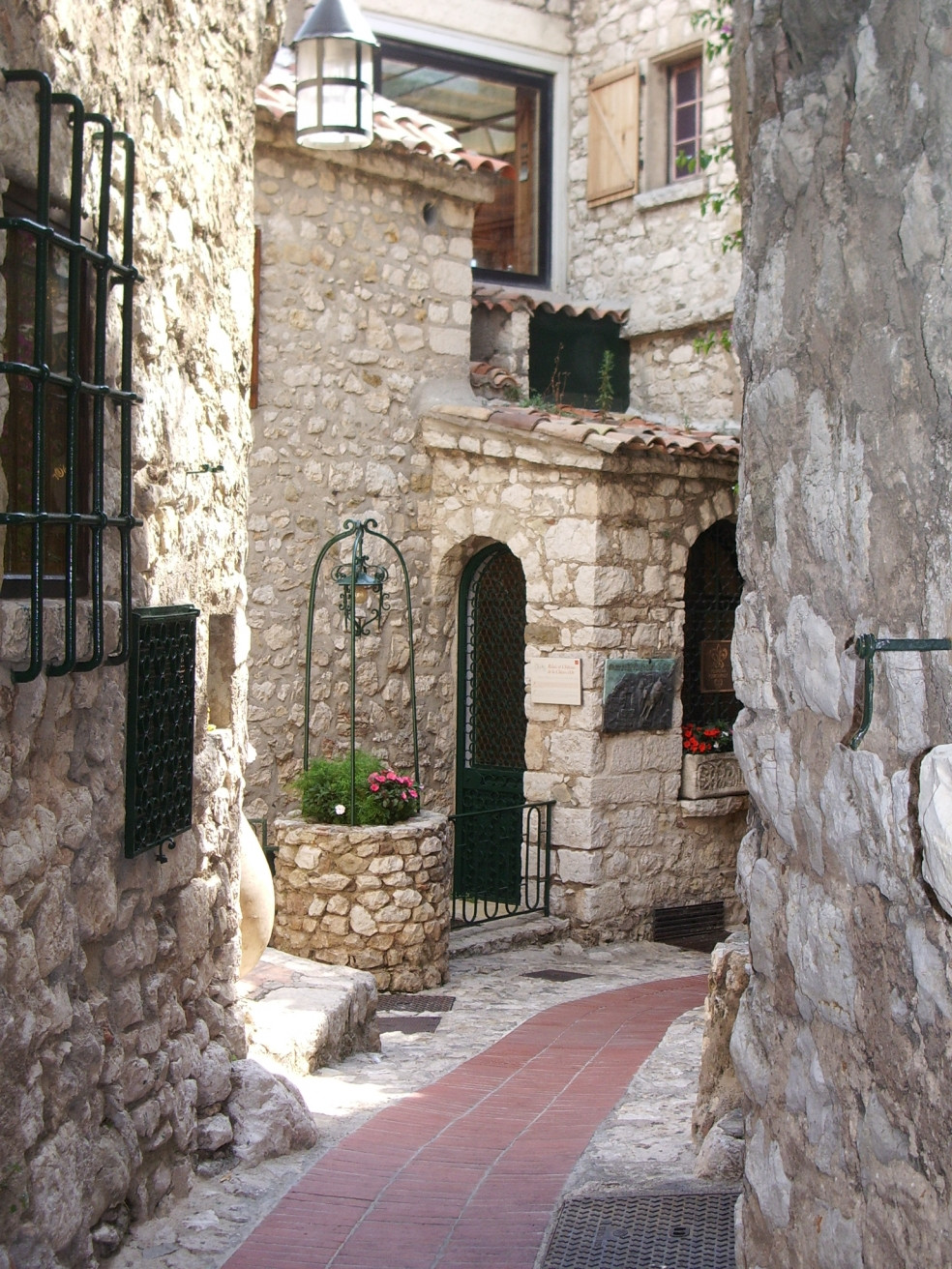 Дома в Эз, Франция. Фото 26 – фотографии Франции