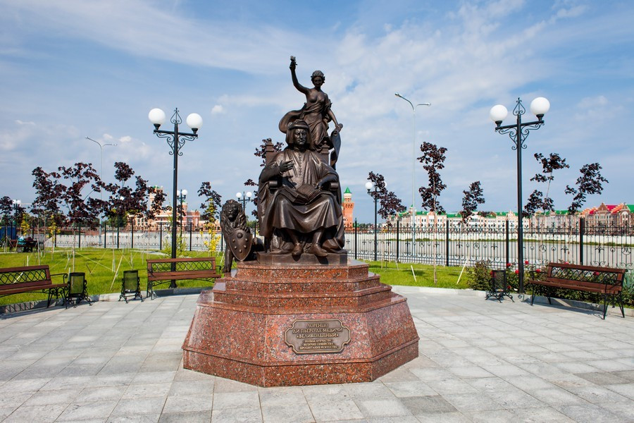 Памятник Лоренцо Ди Пьеро Де Медичи – фотографии России