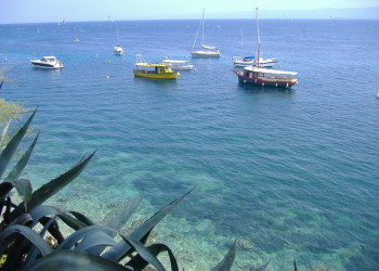 Яхты и катера в Бол, Хорватия – фотографии Хорватии