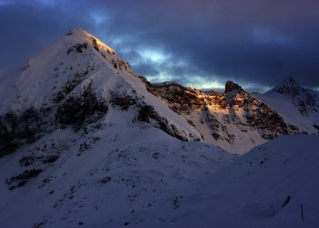 Лучи солнца в горах. Обертауэрн. Австрия – фотографии Австрии