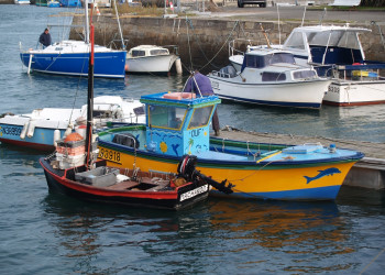 Яхты и катера у причала в Ле-Круазик, Франция. Фото 2 – фотографии Франции