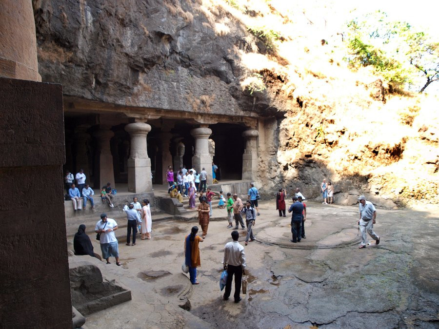 Пещерные храмы на острове Элефанта – фотографии Индии