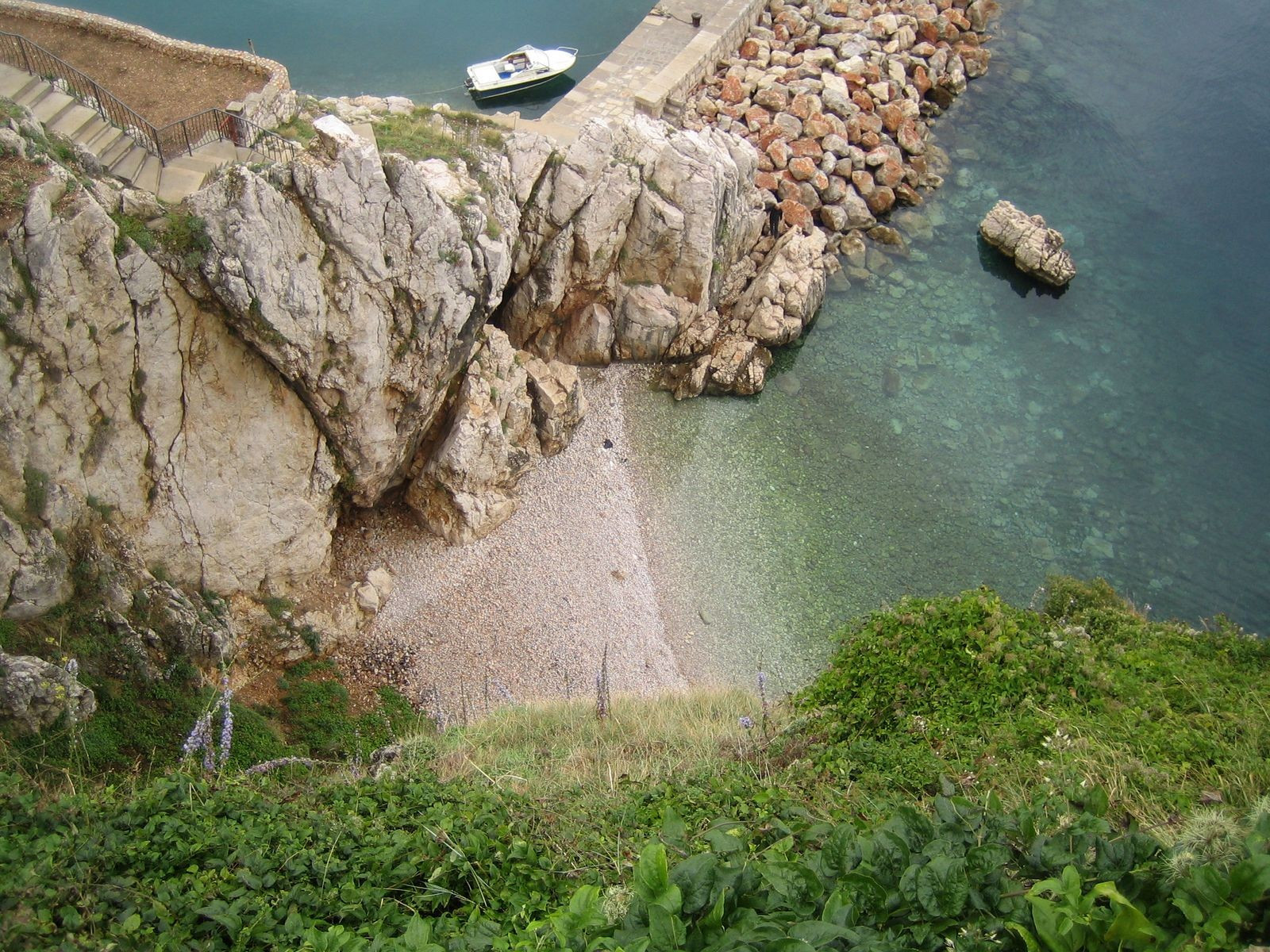 Панорамный вид в Врбник, Хорватия – фотографии Хорватии