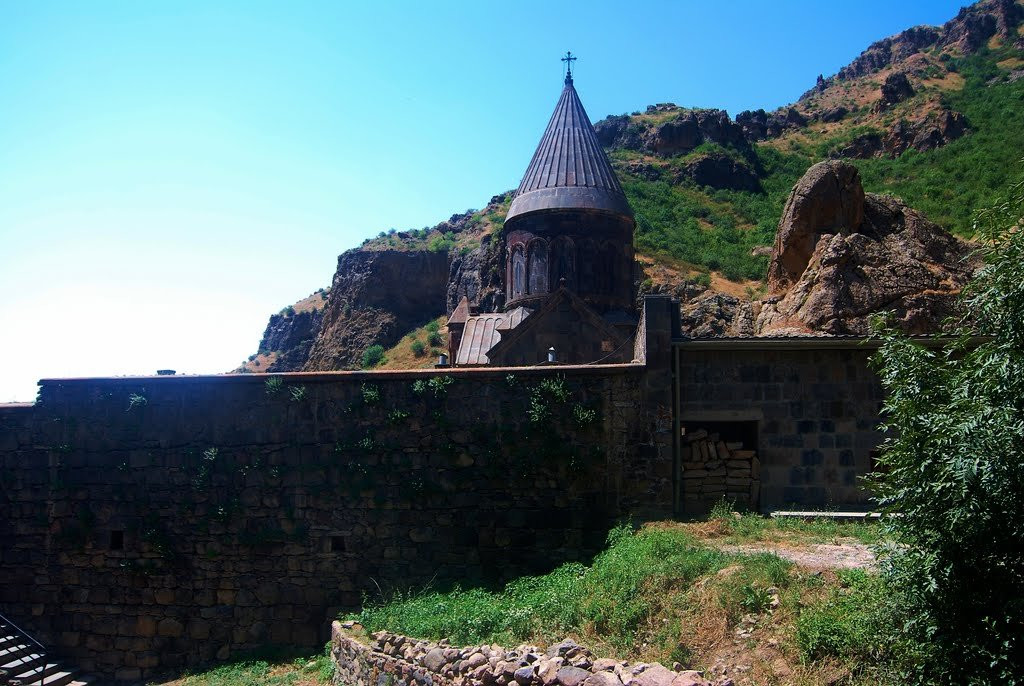 Монастырь Гегард Провинция Котайк, Армения. Фото 11 – фотографии Армении