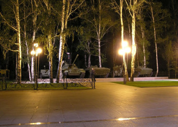 Памятник в Тюмени, Россия. Фото 4 – фотографии России