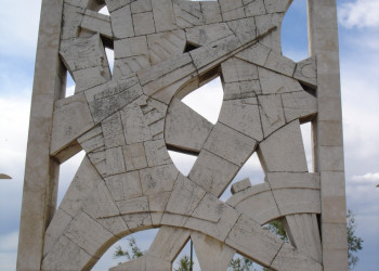 Памятник в Ровиль, Хорватия – фотографии Хорватии