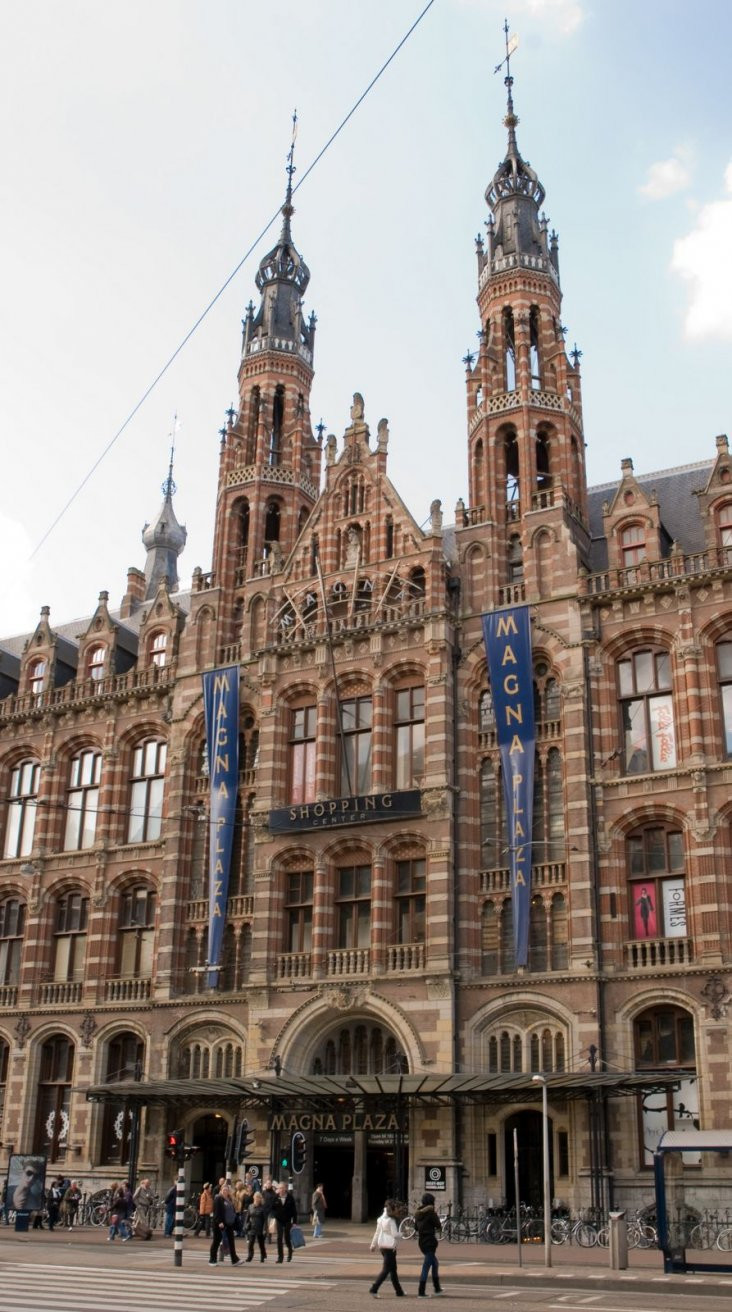 Архитектура здания в Амстердаме, Нидерланды – фотографии Нидерландов