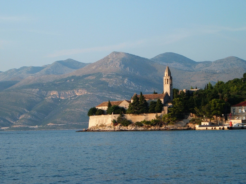 Горы на острове Лопуд, Хорватия. Фото 1 – фотографии Хорватии