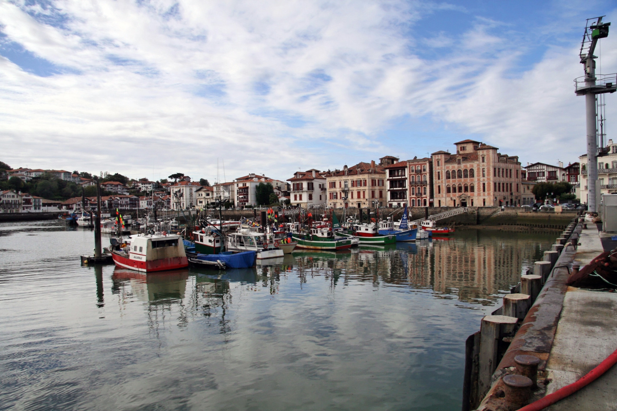 Набережная в Сен-Жан-де- Люз, Франция. Фото 8 – фотографии Франции