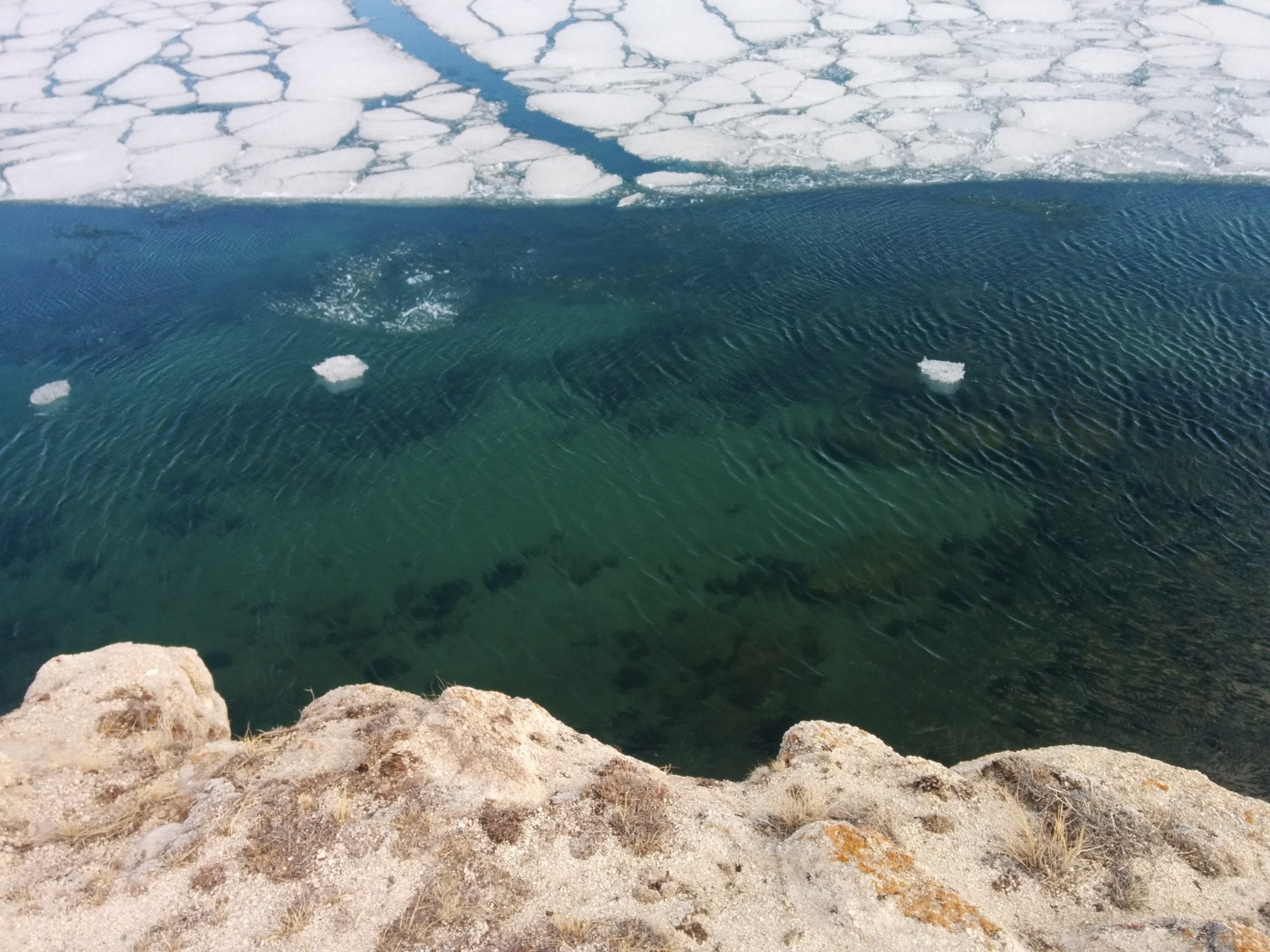 Майскиё лёд, Курма на Малом море, Байкал. Фото 1 – фотографии России