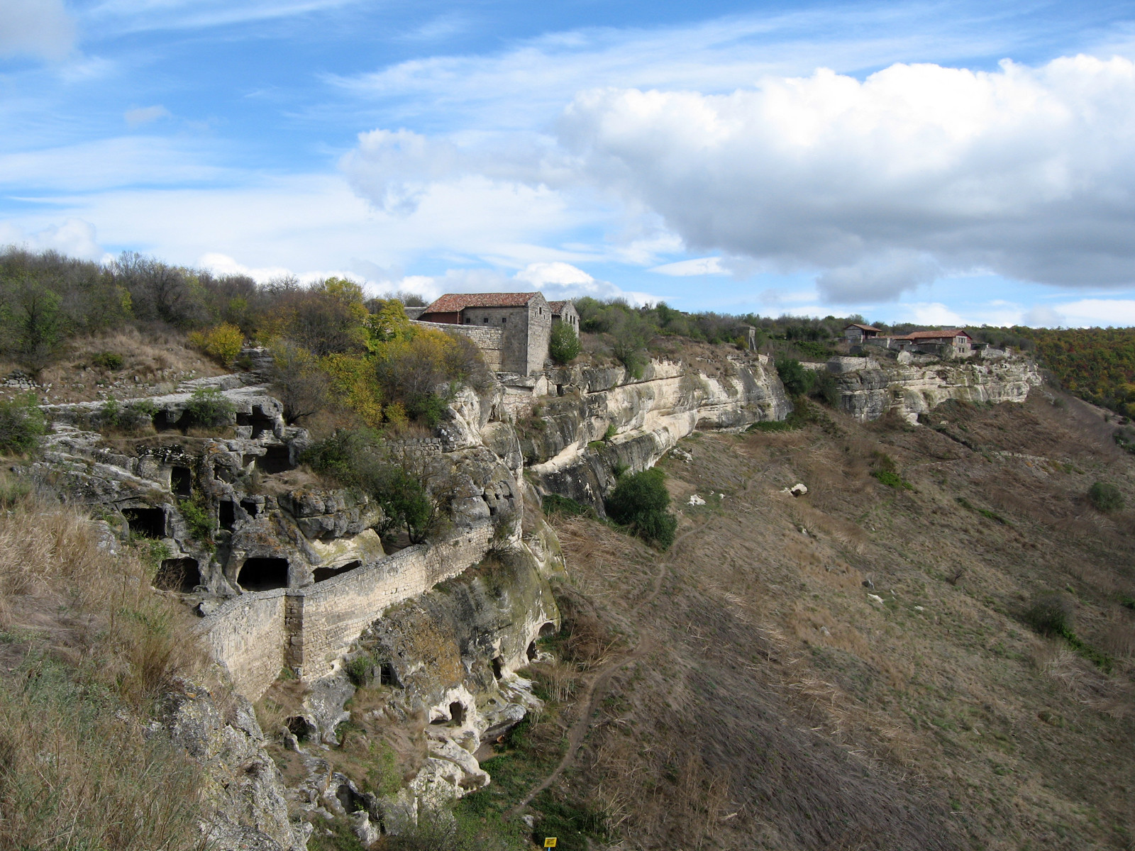 Крым, Чуфут-Кале, окрестности Бахчисарая. Фото 1 – фотографии России