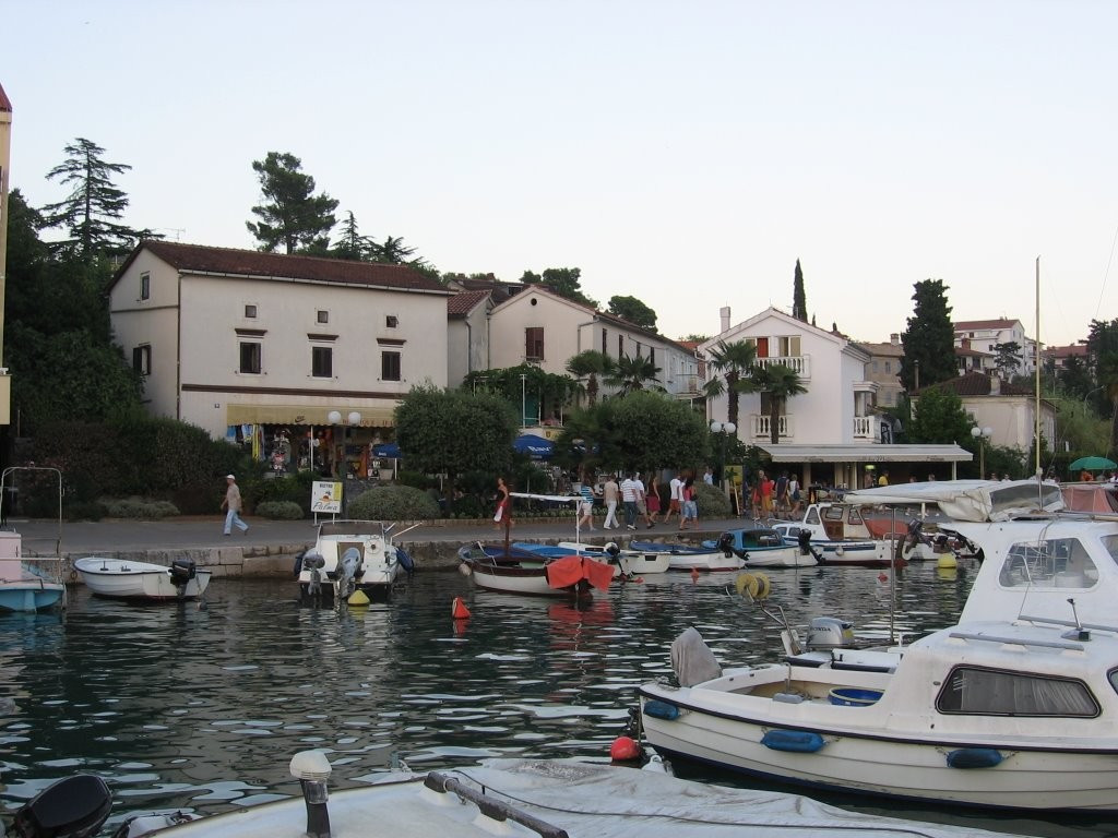Причал в Малинске, Хорватия. Фото 12 – фотографии Хорватии
