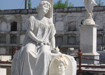 Памятник в Сьенфуэгосе, Куба. Фото 3 – фотографии Кубы