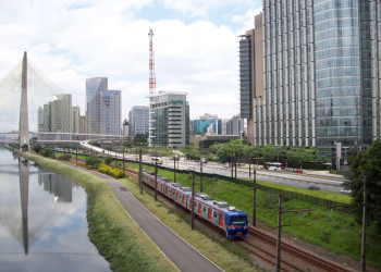 Пригородные поезда (CPTM) в Сан-Паулу – фотографии Бразилии
